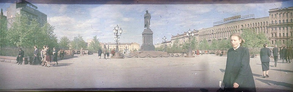 Одна из первых удачных цветных фотографий.
