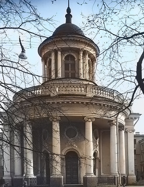 Черно-белая фотография в цвете. Фото: Анненкирхе / Algorithmia