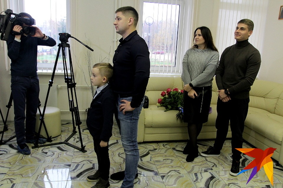 За секунду до выхода мамы Фото: Ирина ТАРАСОВА