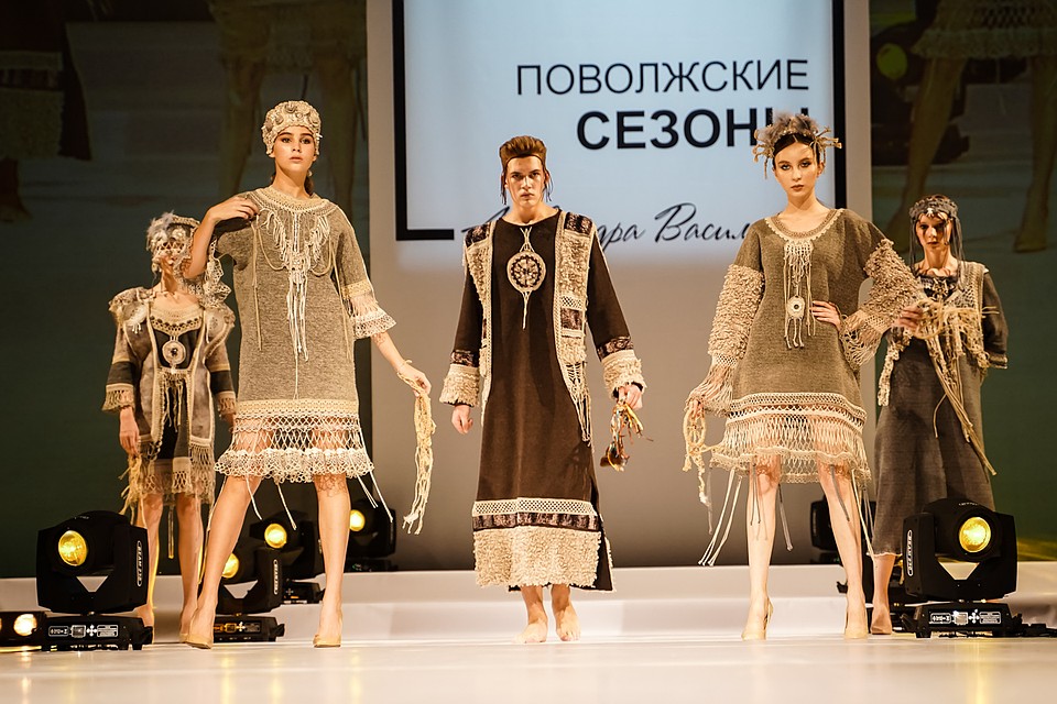 И эти наряды могут приглянуться экстравагнтным дамам Фото: Светлана МАКОВЕЕВА