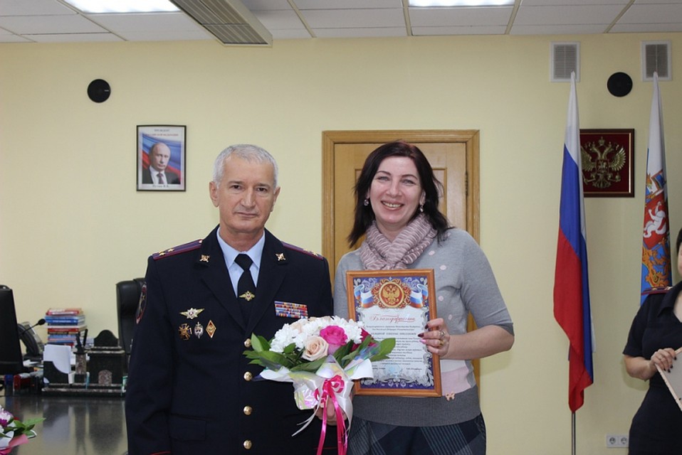 Мам, кстати, тоже наградили. Это сама Наталья. Фото: УМВД "Нижнетагильское"