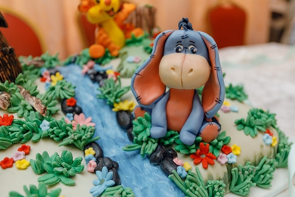 Над такой поляной автор трудился не один час. Фото: International Pastry Cup