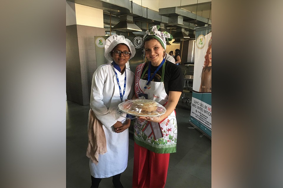 Одним из заданий было приготовить свое национальное блюдо.
