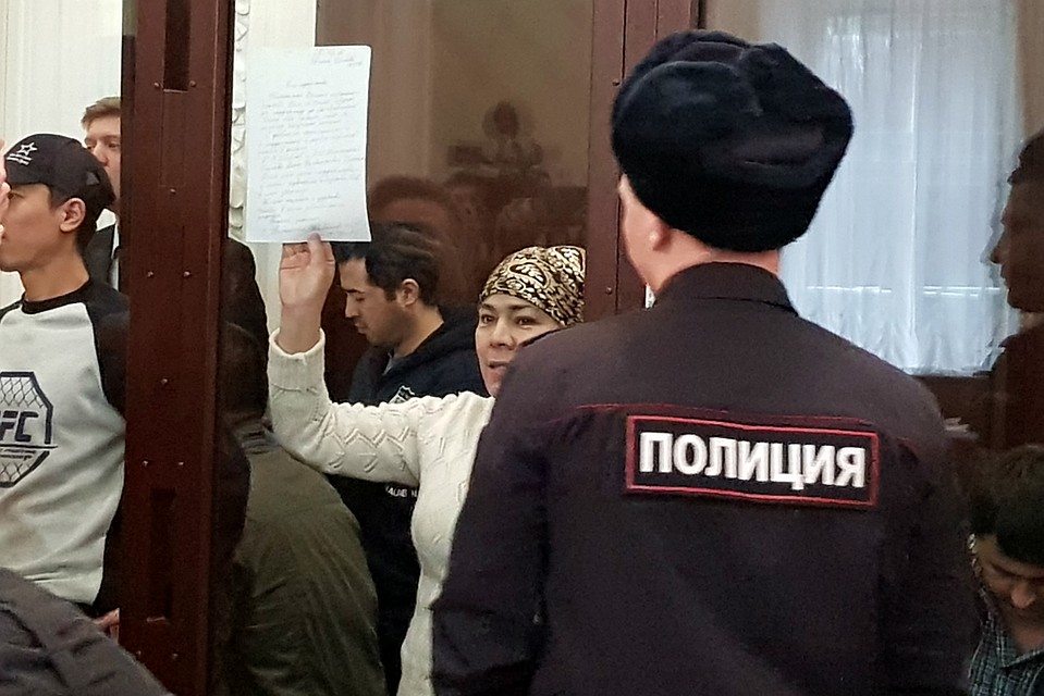 Еще вчера Каримова благодарила Петербург за поддержку, но вскоре ей понадобилась помощь врачей. Фото: Анна ПОСЛЯНОВА