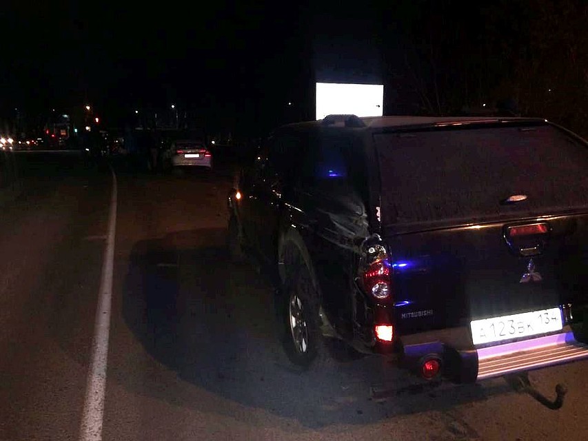 Водителя одной иномарки увезли с травмами в больницу. Фото: ГУ МВД по Волгоградской области