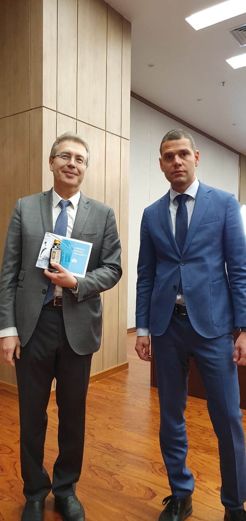 Сергей Кортов и Михаил Сергеев на встрече в Китае