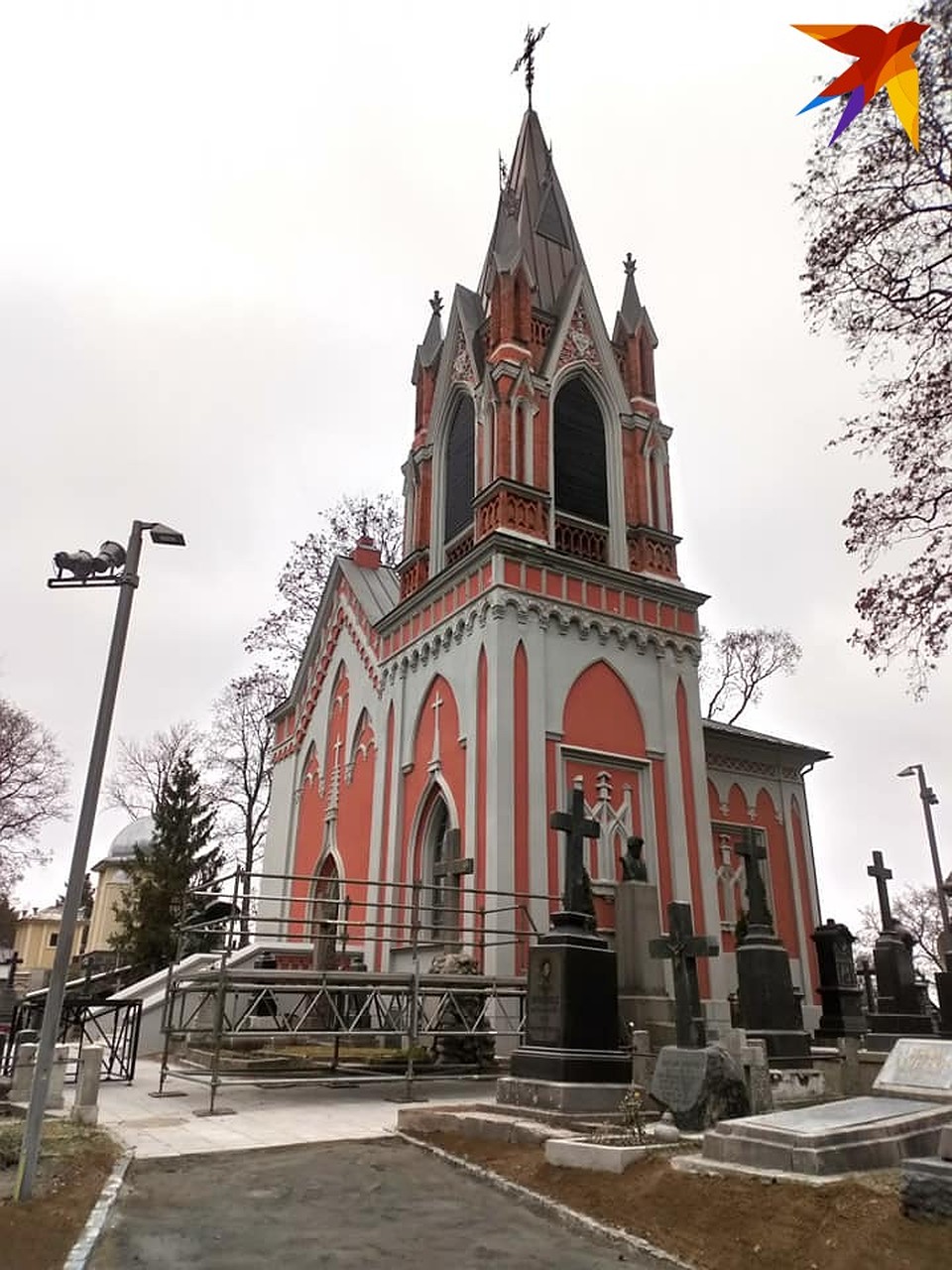 Часовня на кладбище ремонтировалась к событию. Фото: Змитер Юркевич