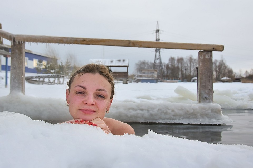 ... А потом снова в воду! Фото: Алена МАРТЫНОВА