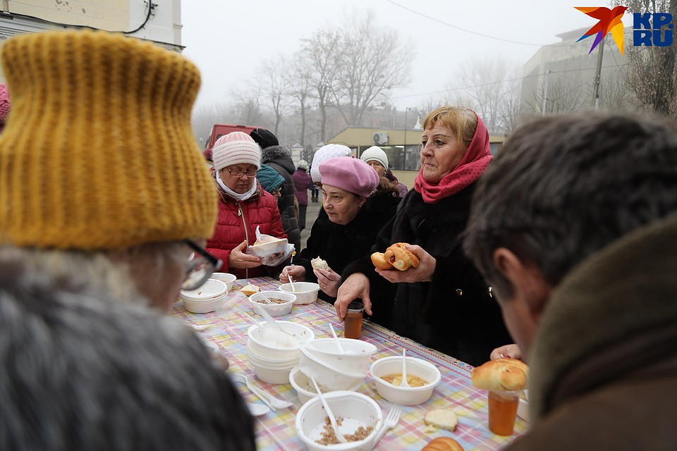 Были люди и в норковых шубах Фото: Дмитрий АХМАДУЛЛИН