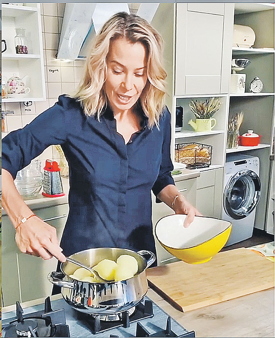 Ведущая программы «Едим дома» (НТВ) Юлия Высоцкая. Фото: instagram.com/juliavysotskayaofficial