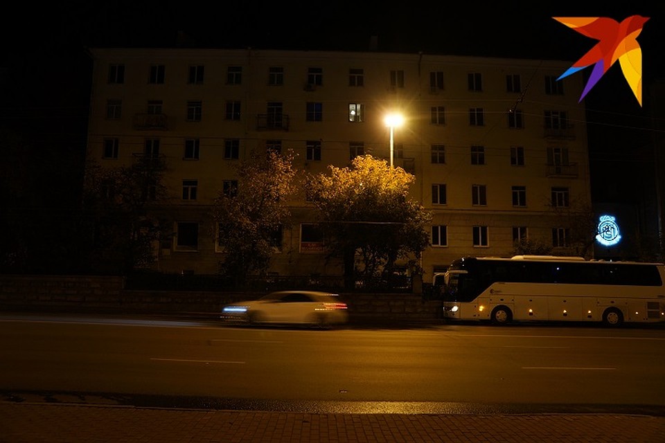 Если уезжаете из дома на несколько дней - оставьте свет невыключенным Фото: Алексей БУЛАТОВ