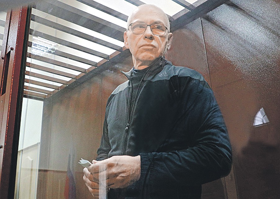 Взять Кузнецова должны были еще в 2008-м. Однако он неожиданно подал в отставку и отбыл за границу. Кто-то его предупредил. Фото: Гавриил Григоров/ТАСС