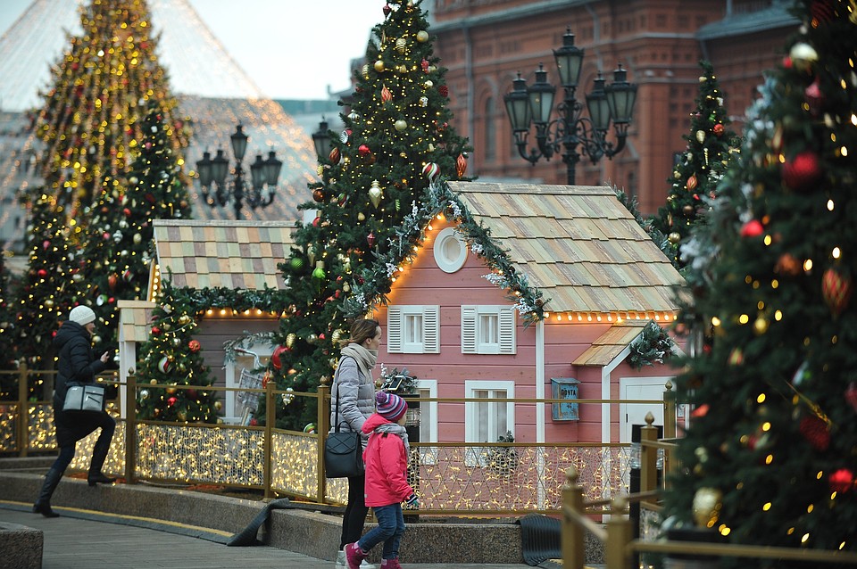 В центре столицы царит праздничная атмосфера. Фото: АГН Москва