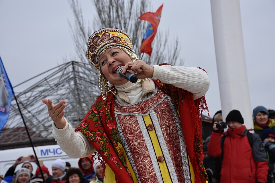 Для участников заплыва и зрителей организовали концерт Фото: София ЯКУБОВА