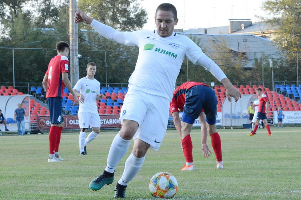 Теперь игрокам пообещали выплатить деньги в январе. Фото: Анна ПОПОВА
