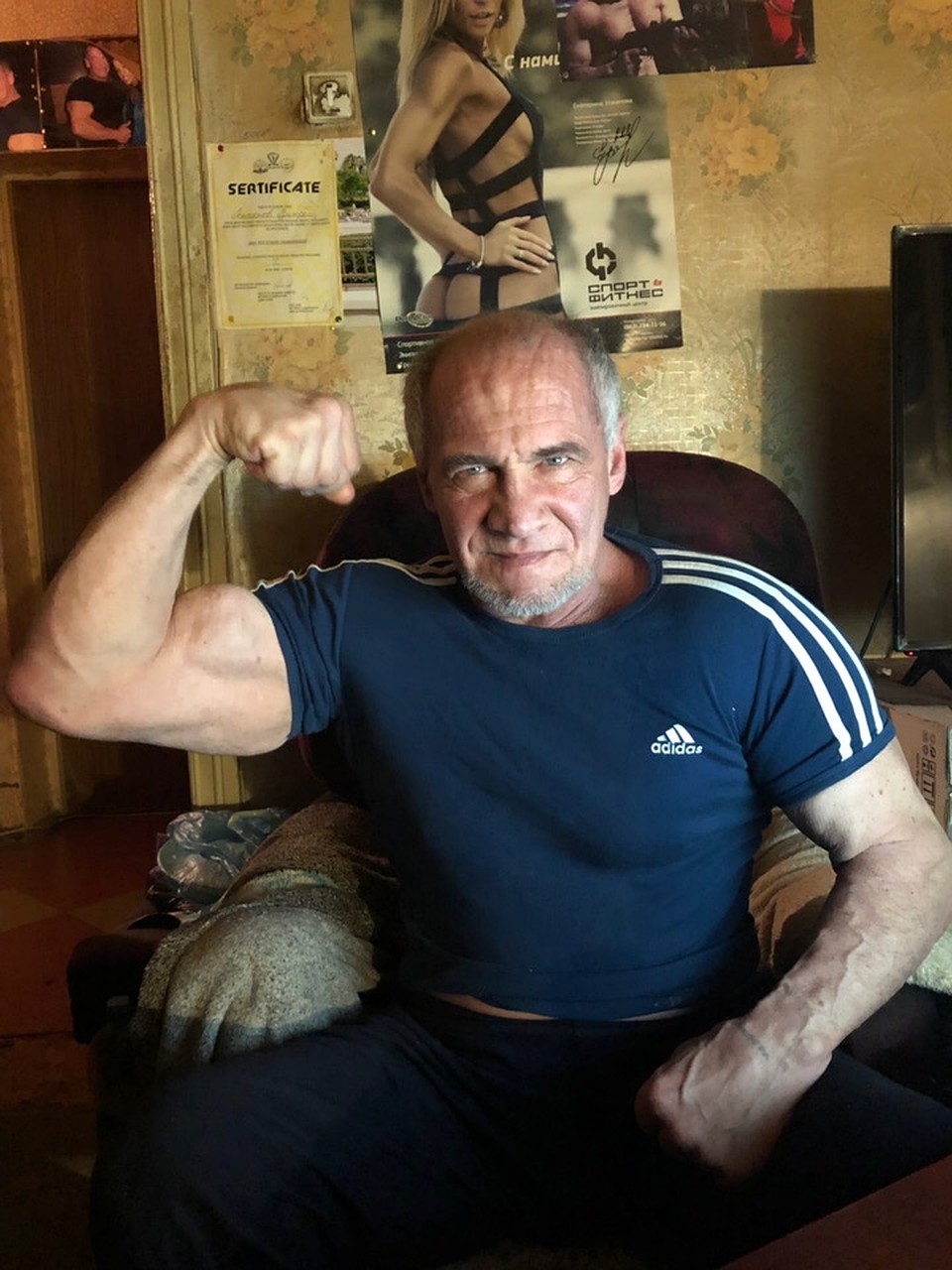 Локтионов вспоминает, в тот период для него стали родными совершенно незнакомые люди. Фото: Личный архив героя публикации
