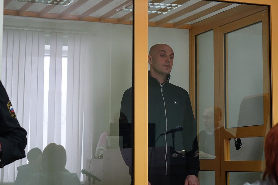 Стрелок, пришедший в зал суда с оружием и застреливший пристава. Фото: Галина ШЕЛГАЧЕВА