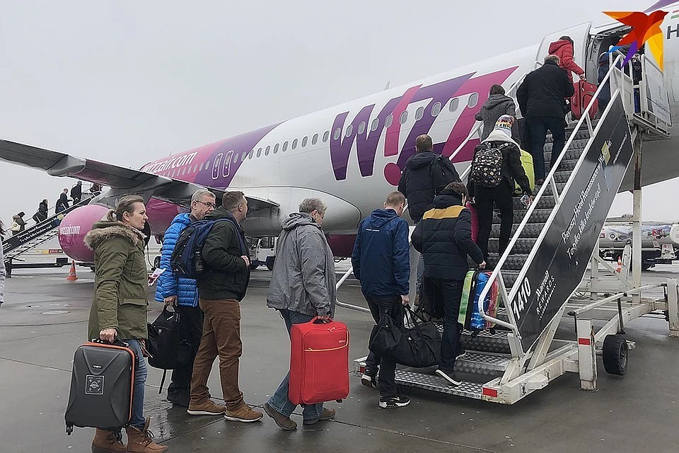 Венгерская лоукост-авиакомпания Wizz Air в прошлом году заявила, что готова открыть рейсы из нашей страны. Фото: Дарья ПУТЕЙКО