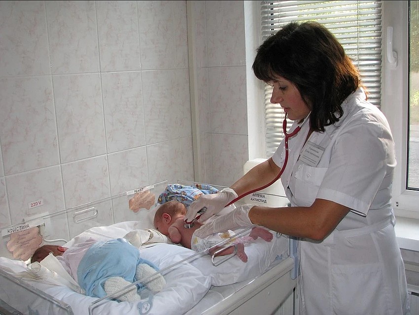 Каждый день на горячую линию Министерства здравоохранения звонят около 50 человек Фото: Роман ПОБЕРЕЖНЮК