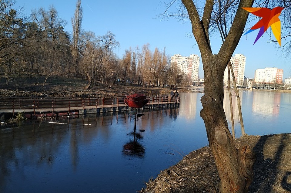 Первое озеро парка Долина Роз Фото: Наталья СИНЯВСКАЯ