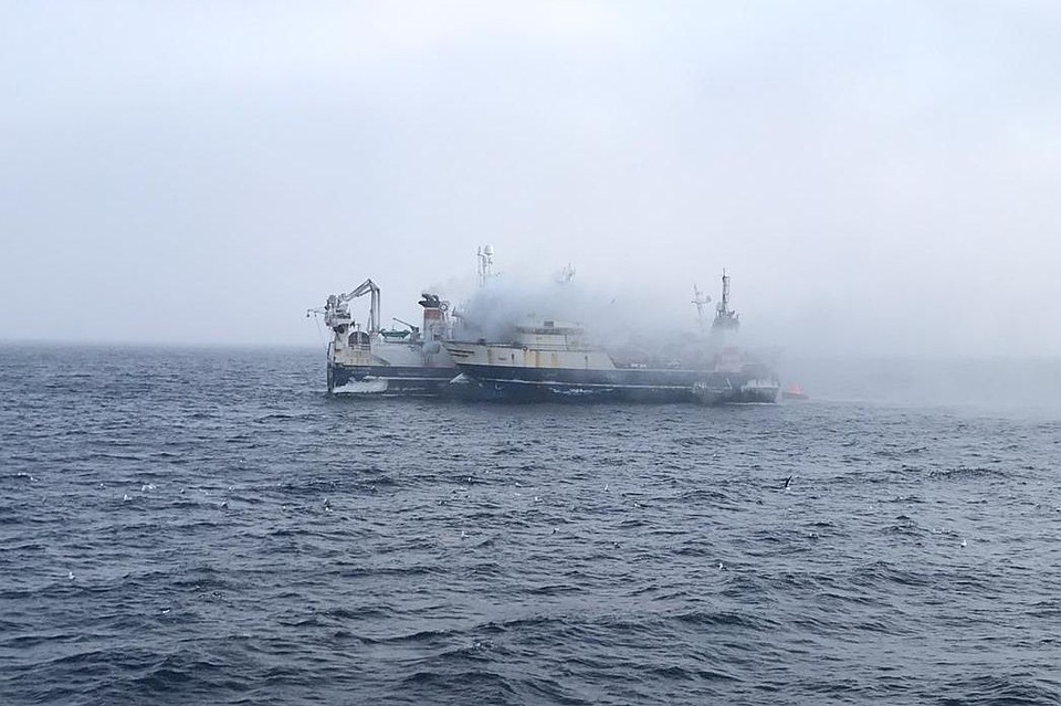 Пожар на траулере начался 21 января. Фото: Группа компаний «Доброфлот»