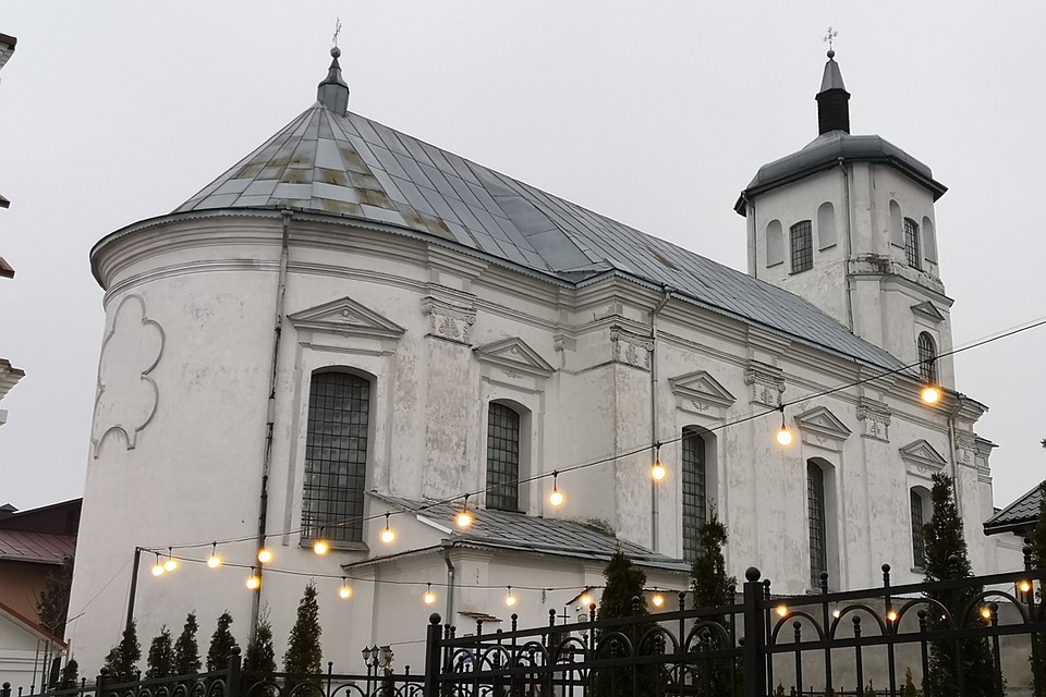 Одно из старейших зданий Слонима - костел бернардинского монастыря. Фото: Раиса ЮДИНА