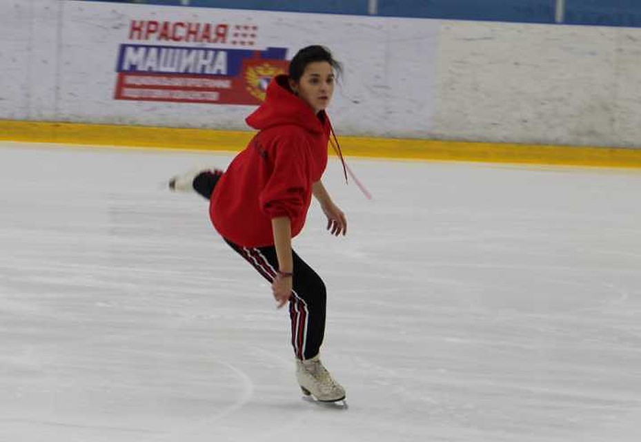 Аделина Сотникова показала чемпионскую технику. Фото: Юрий КОЗЛОВ