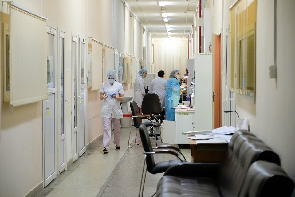 Несмотря на то, что ни один случай заражения коронавирусом в Санкт-Петербурге не подтвердился, инфекционная больница находится в состоянии повышенной готовности. Фото: Артем КИЛЬКИН