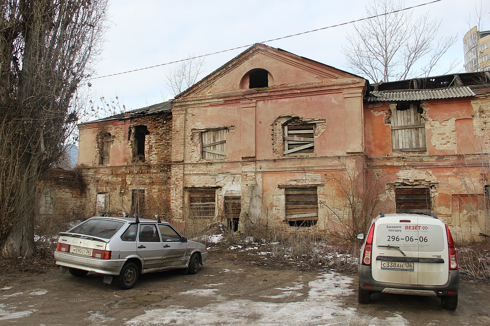 Владельцы не могут определиться, что делать с этим наследием Фото: Виктор ЛЕВШАКОВ