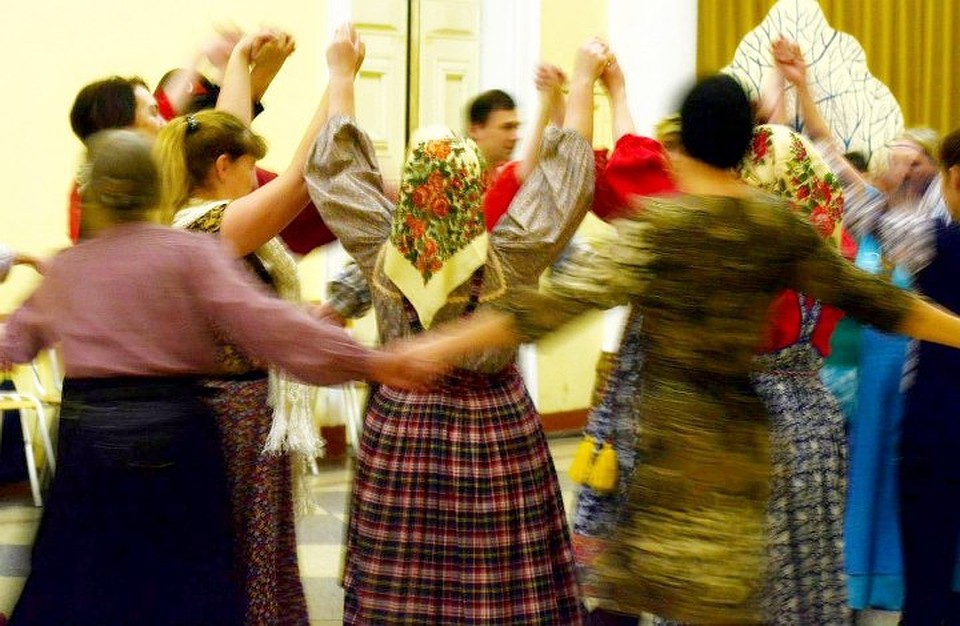 Масленица-кривошейка и «Щедрыня». ФОТО: ФЭЦ "Щедрыня"