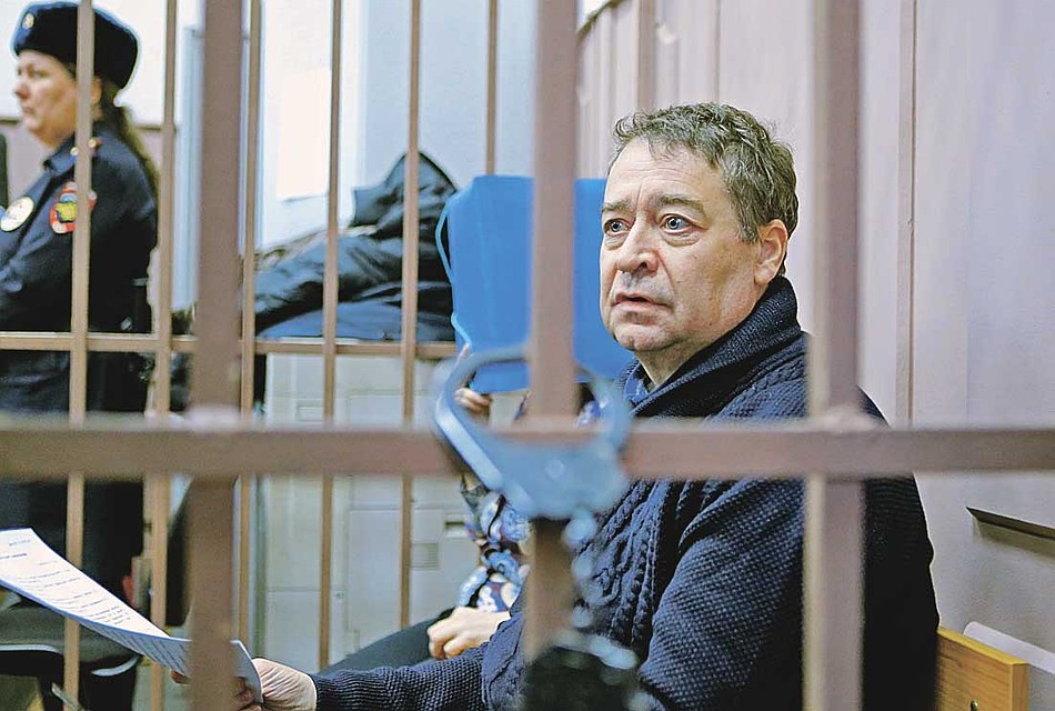 Экс-глава Марий Эл Леонид Маркелов отвечает суду стихами. Фото: РИА Новости