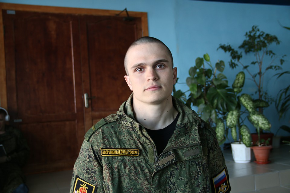 Старший матрос Виктор Сергиенко (Балтийский флот) влюбился в подводный мир после первого погружения Фото: Анастасия ЖУКОВА