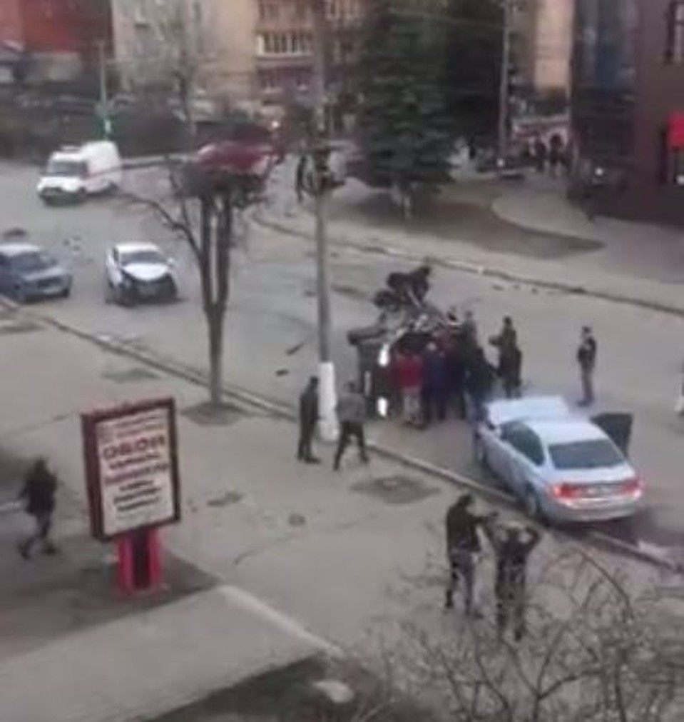 Кадр из видео из группы "Подслушано у автомобилистов Владимир"