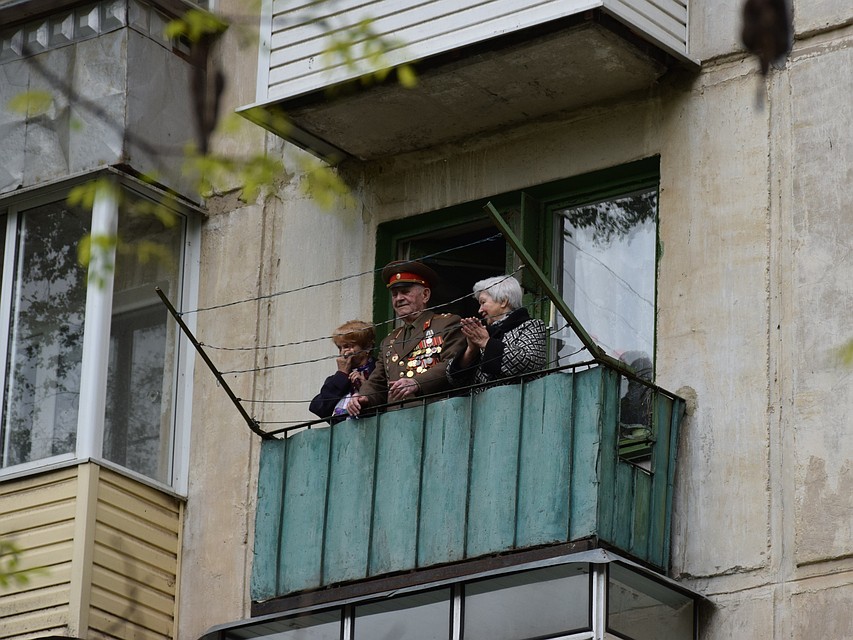 Ветераны принимают поздравления Фото: Пресс-служба администрации города Тамбова