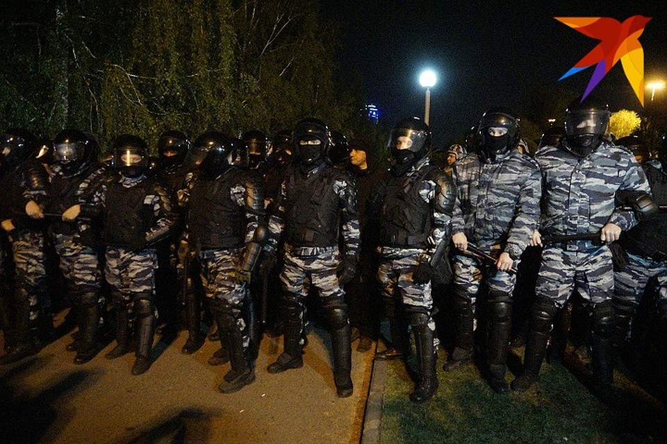 14 и 15 мая территорию стройки охранял ОМОН Фото: Алексей БУЛАТОВ