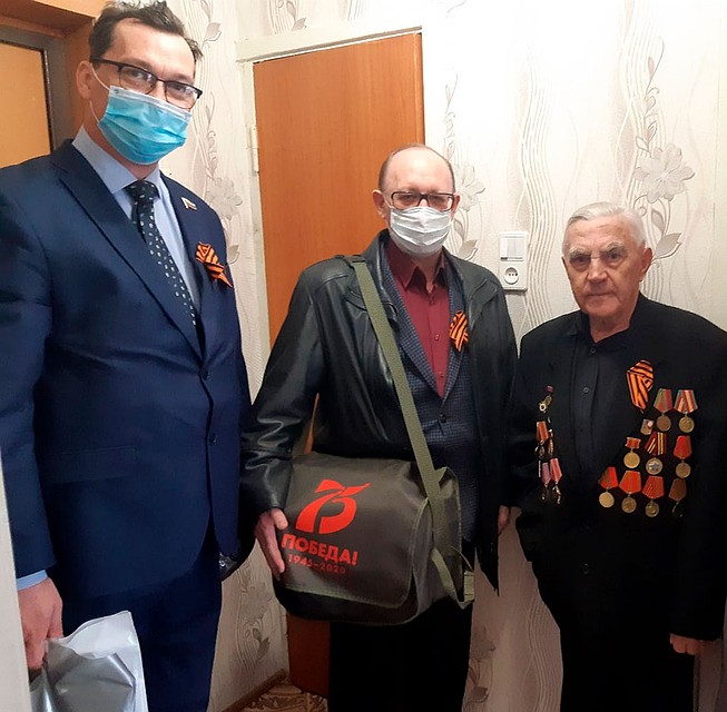 Добрая традиция ПАО «КуйбышевАзот» - ежегодные поздравления и встречи с ветеранами. Фото: ПАО «КуйбышевАзот»