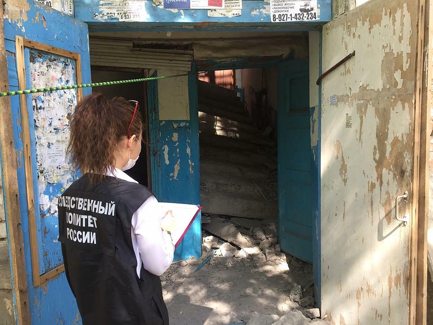Следователи осмотрели место происшествия. Фото СУ СКР по Саратовской области