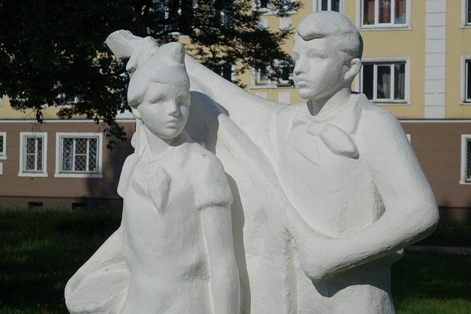 Пионеры в Парке советской скульптуры Фото: Галина ШЕЛГАЧЕВА