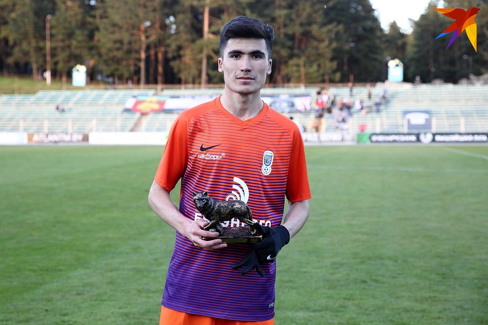 Лучшим игроком в составе ФК "Энергетик-БГУ" признан Джасурбек Яхшибоев. Фото: Святослав ЗОРКИЙ
