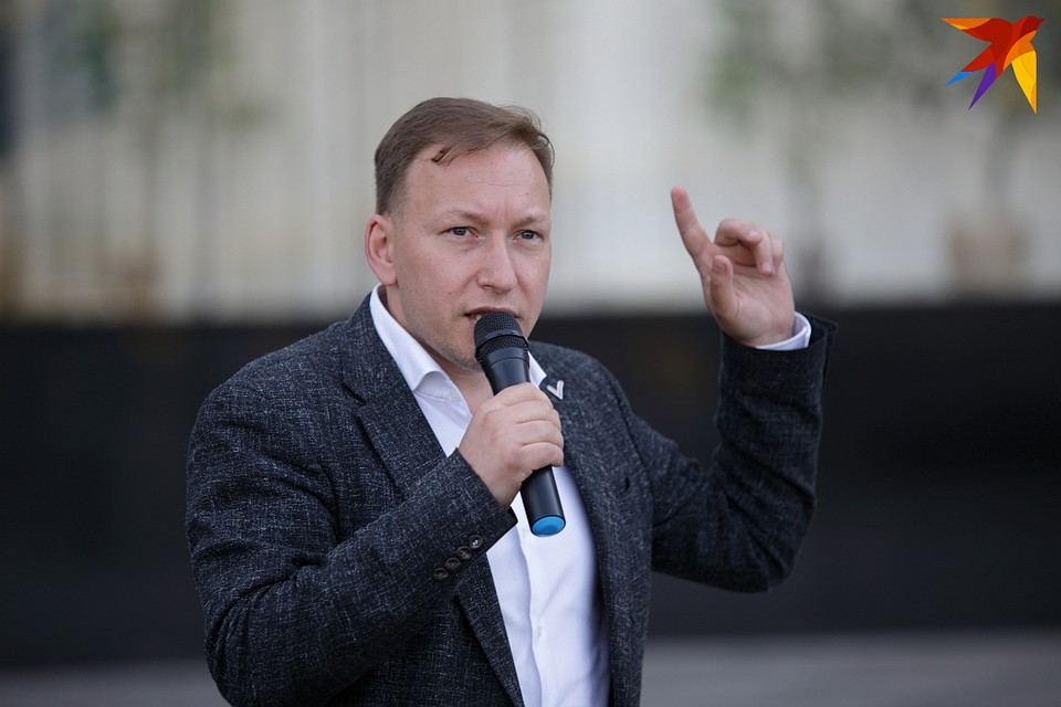 Андрей Дмитриев пообщался с потенциальными избирателями. Фото: Святослав ЗОРКИЙ