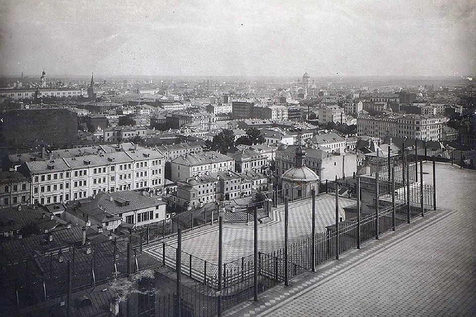 Ориентировочно, снимки были сделаны в 1915-1916 годах.