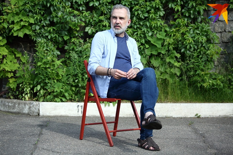 Бахаревич говорит о новой книге, что жанр сказки для взрослых читателей - это очень серьезная вещь. Фото: Святослав ЗОРКИЙ