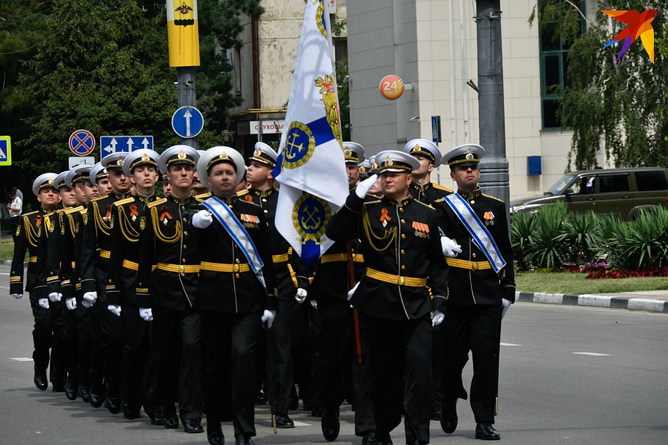 Парад Победы в Новороссийске Фото: Кирилл ВЕРШИНИН