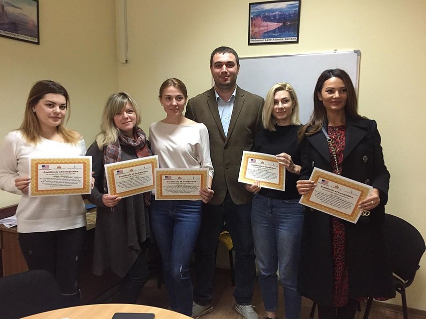 По окончанию уровня всем участникам проекта вручили дипломы.