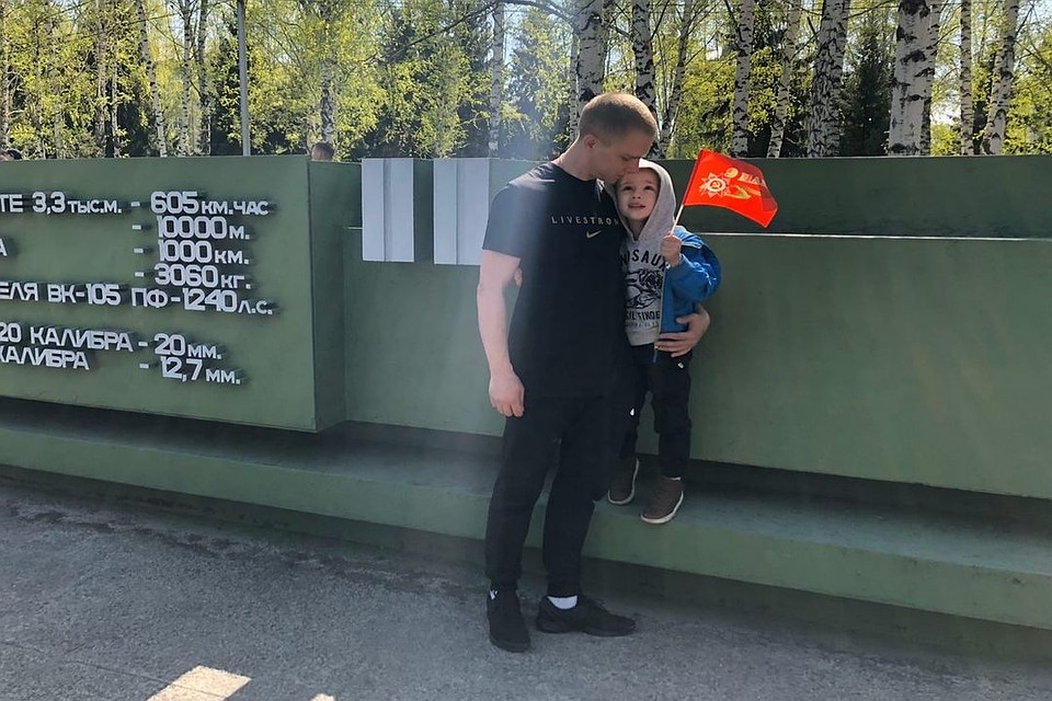 Сегодня как только мальчик проснулся, он узнал, что папа больше не придет: его больше нет. Фото: личный архив