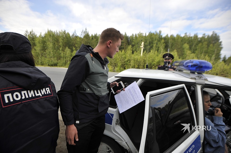 У режиссера Сергея Ерженкова отобрали камеру, по его словам, ущерб составил около 260 тысяч Фото: Алексей БУЛАТОВ