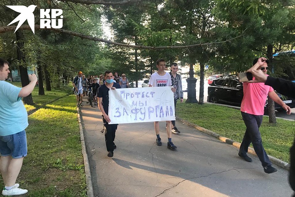 В понедельник на улицы вышло протестовать очень мало людей Фото: Владимир ВОРСОБИН