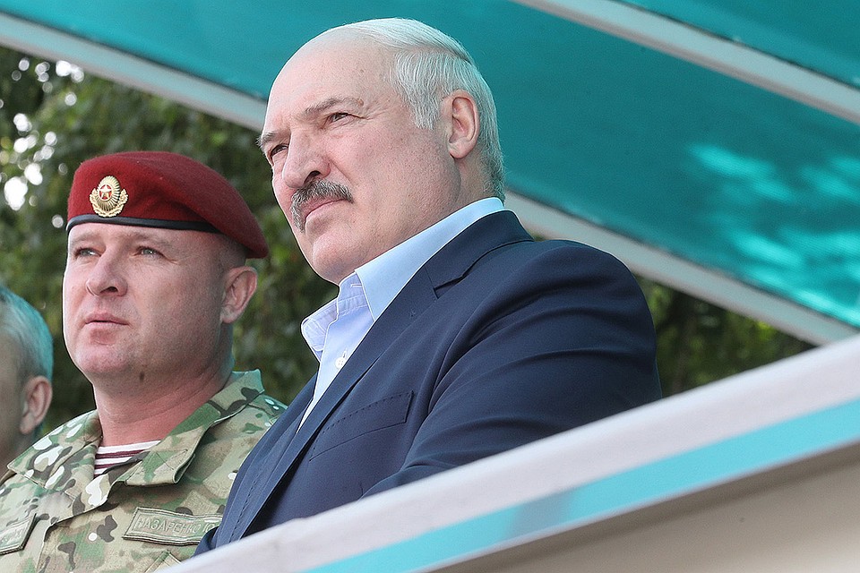 За день до задержания российских граждан, Александр Лукашенко посетил войсковую часть №3214 внутренних войск МВД Беларуси. Фото: Николай Петров/БелТА/ТАСС