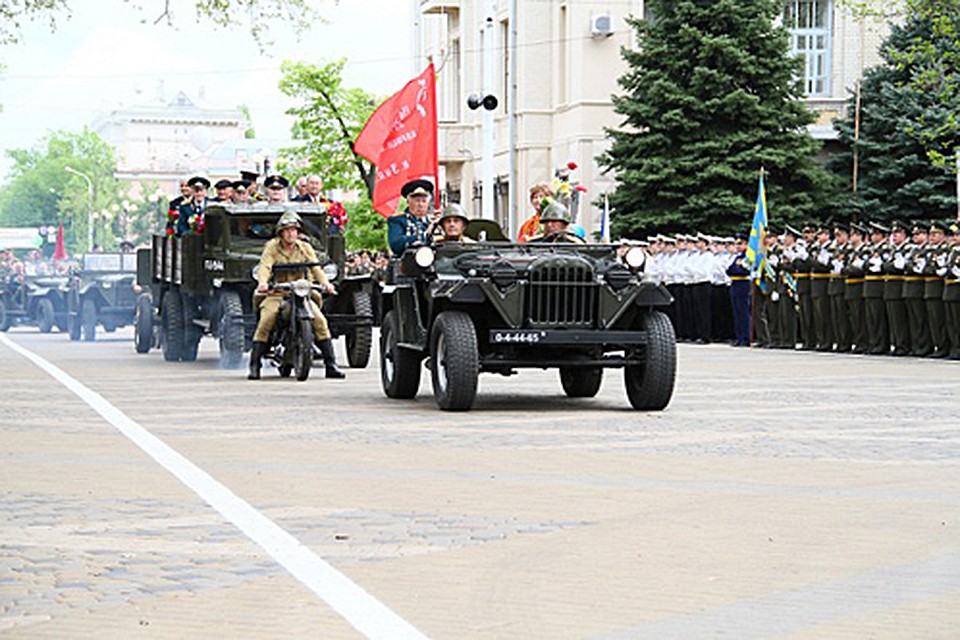 Парад в Краснодаре Фото: Иван ВИСЛОВ