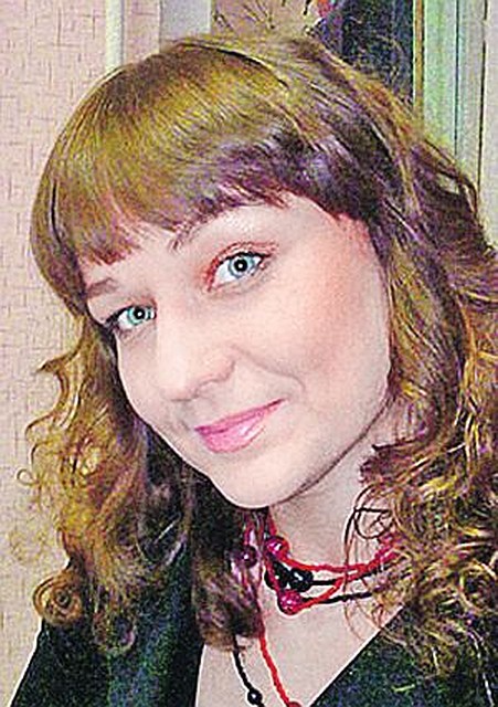 А ее мать Анна сейчас находится в больнице с многочисленными переломами.